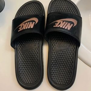 Nike Women’s Slides